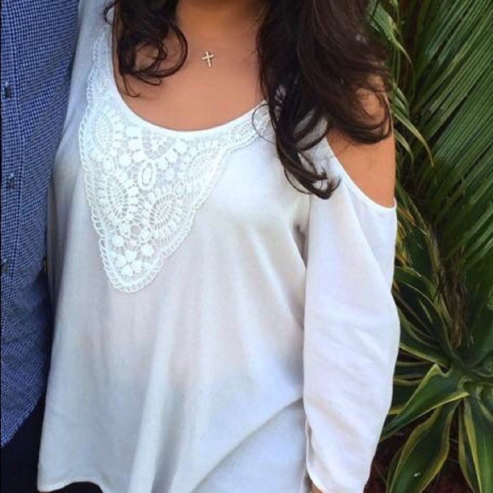 Cold Shoulder lace top